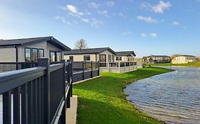 Helsey Farm Cottages